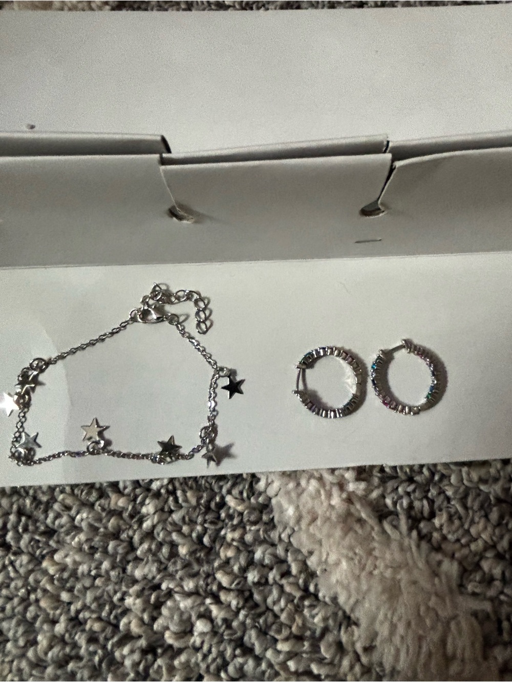 Silver Star ankle/wrist Bracelet and Textured Hoop Earrings